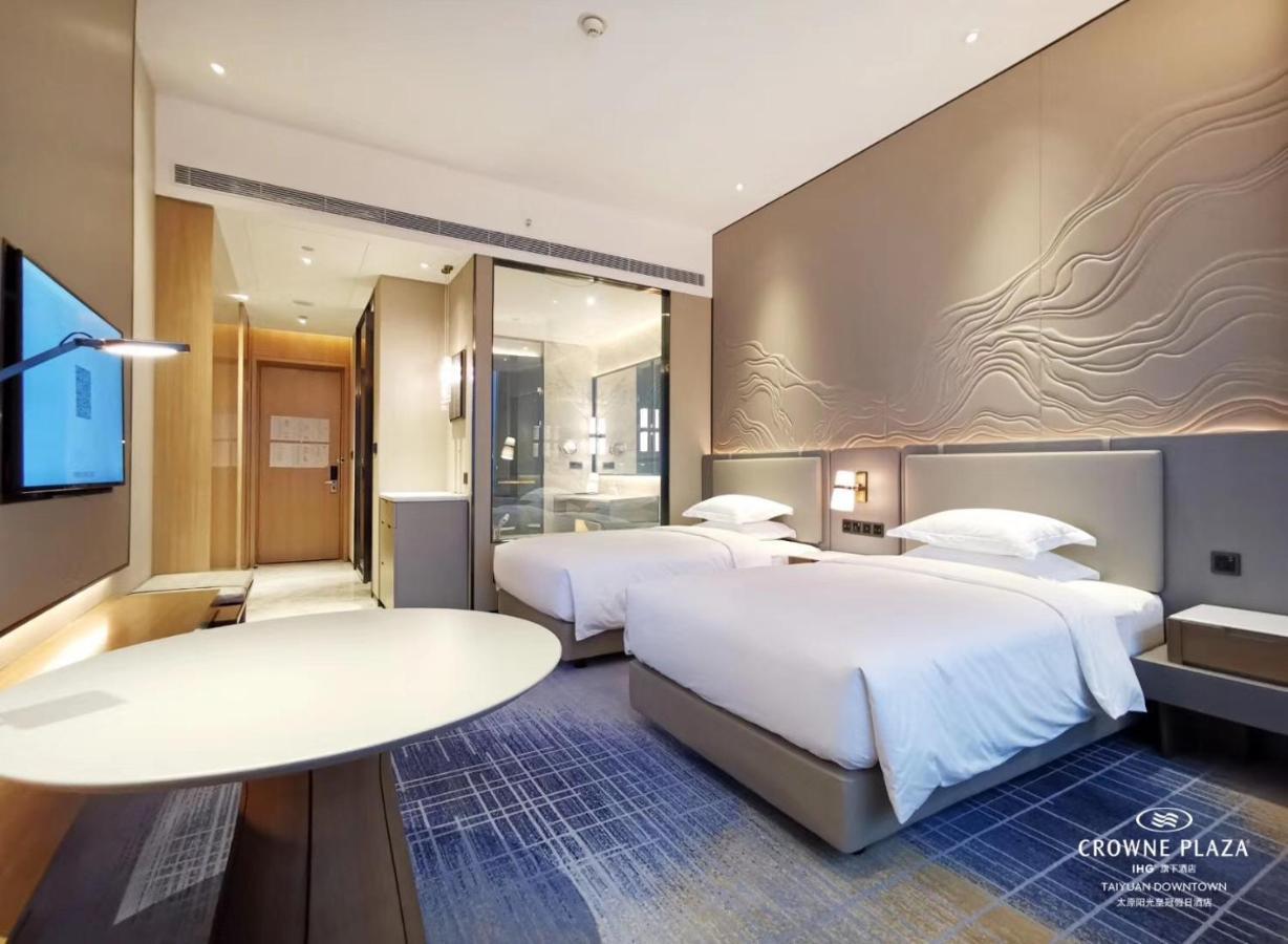 Sunshine Plaza Taiyuan Downtown Hotel Esterno foto